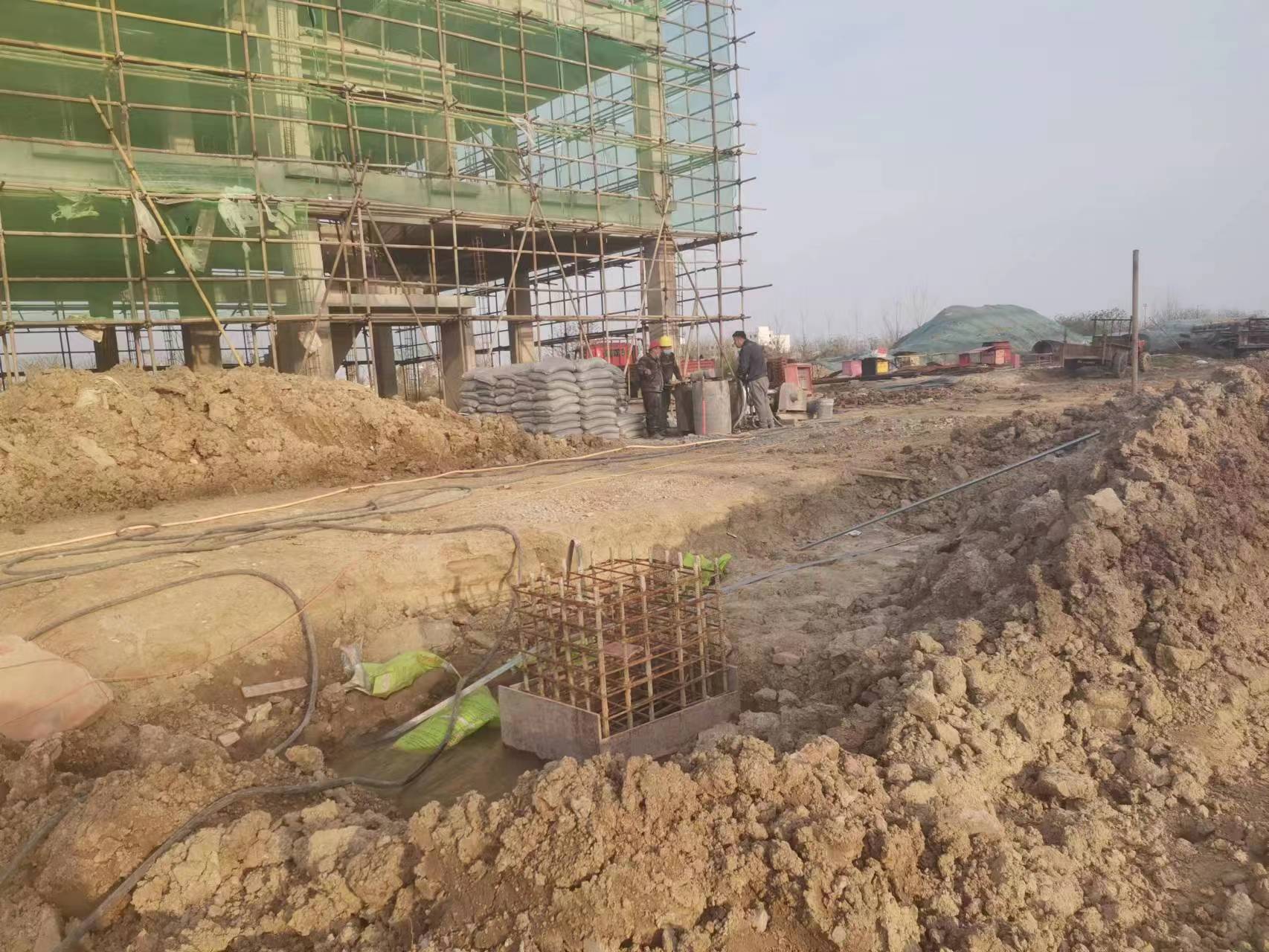 忻城当桥梁出现裂缝的时候应该及时加固修补